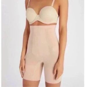 SPANX OnCore Mid-Thigh High Waisted Short in Soft Nude Size X-Large